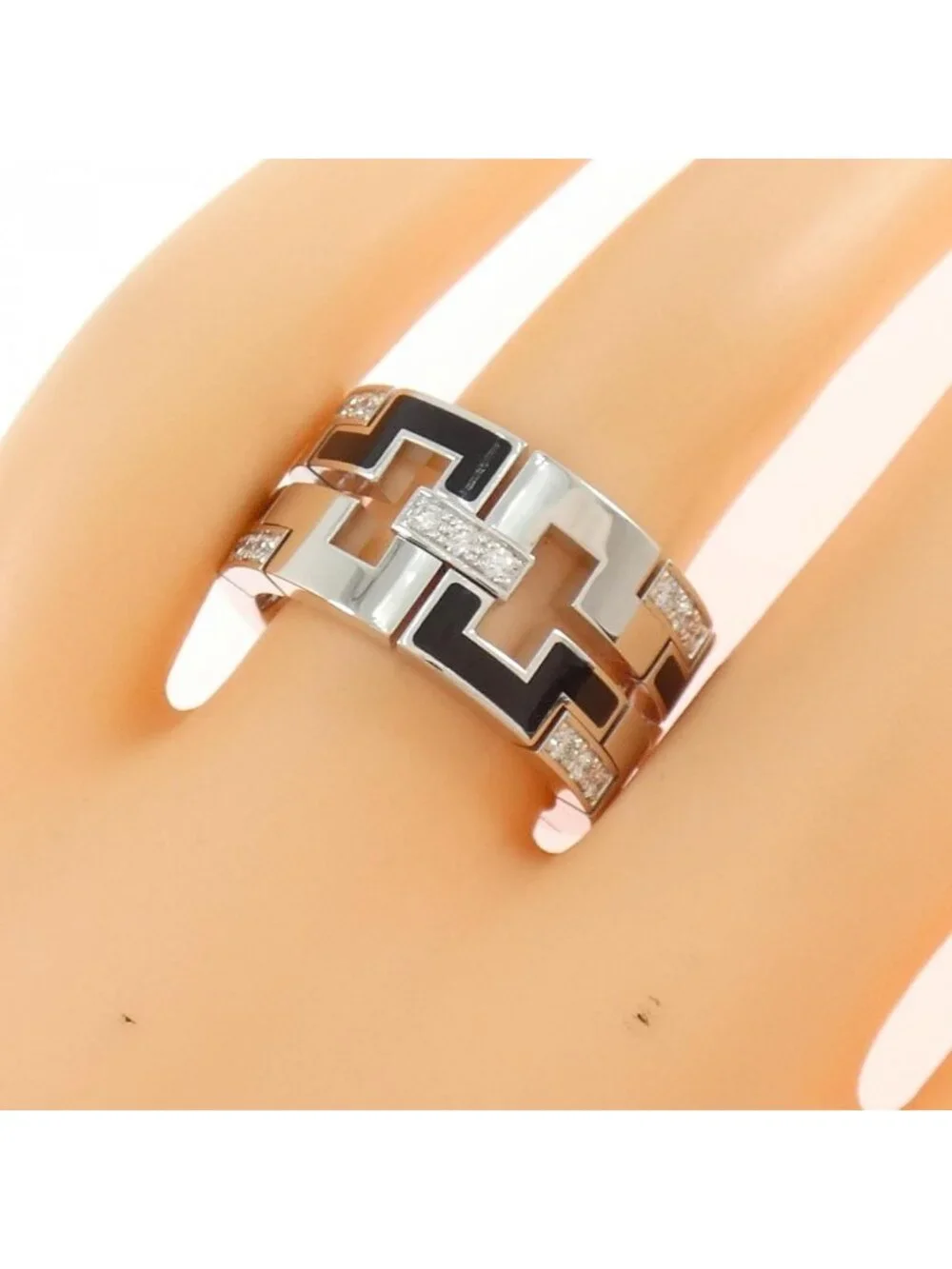 Cartier Padlock Ring White Gold